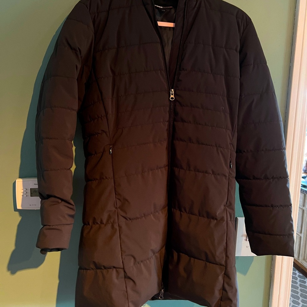 women’s Swiss Tech black puffer coat with hood